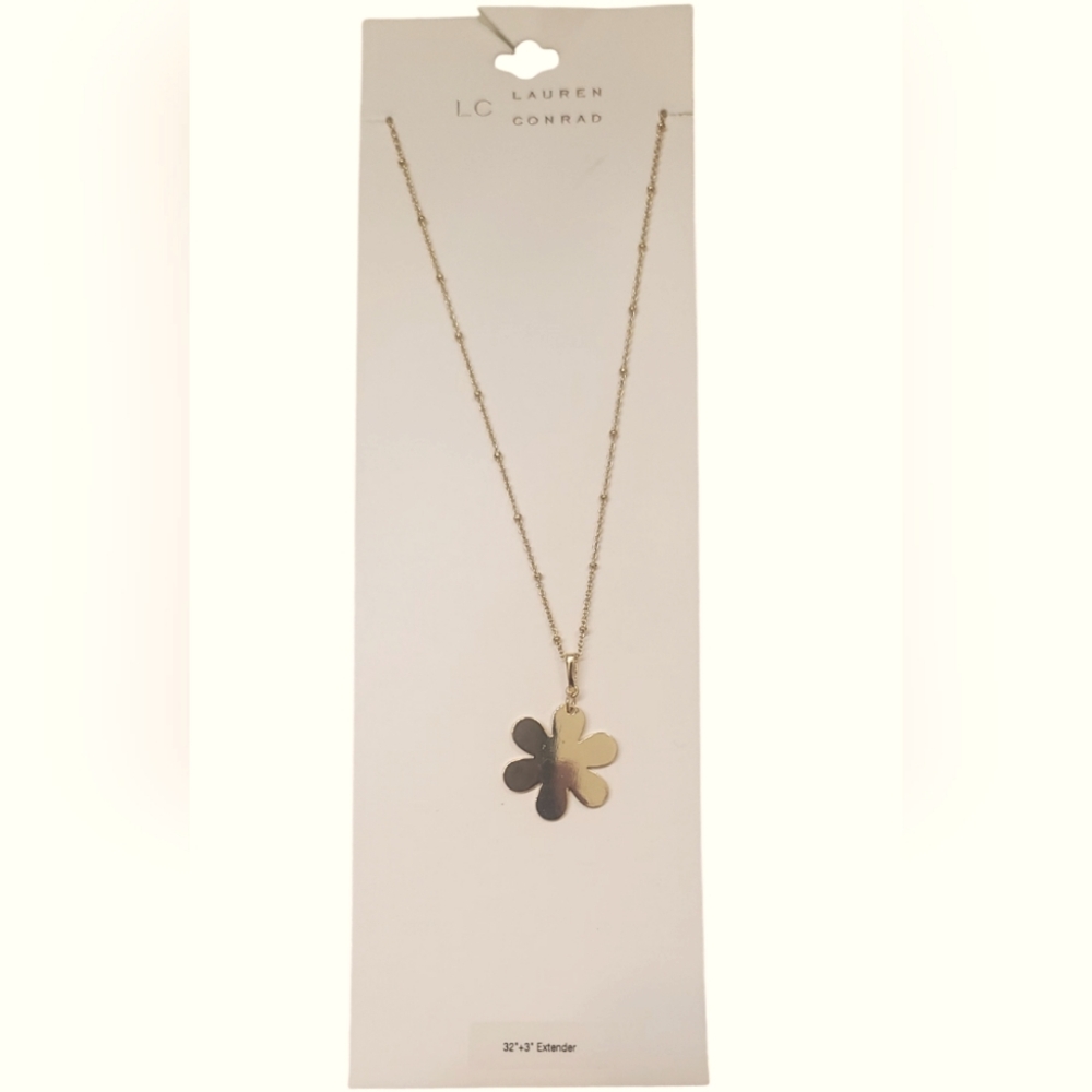 LC Lauren Conrad floral shape necklace